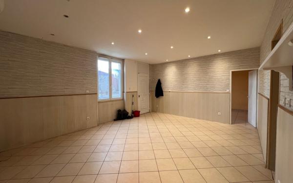 Appartement à louer    3 pièces •  L'Horme