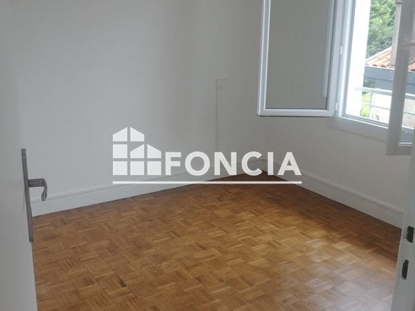 Location Maison 5 pièces 119.94 m² - Oloron-sainte-marie 64400