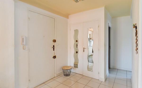 Appartement à louer    3 pièces • 57,24 m2 Cannes