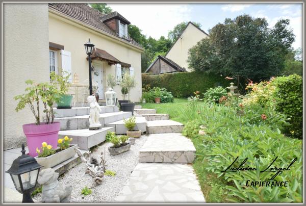 Maison traditionnelle de 1988 à vendre à 10min de VILLERS-COTTERETS (02) 20min de SOISSONS-6 pièces- 146 m² vivable de plain-pied- 4 chambres- Mezzanine–Sous-sol total -piscine – Abris -Terrain 5859m2