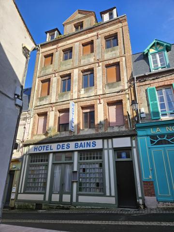 Immeuble
         18 pièces
        - 316 m² 580 000 € *
