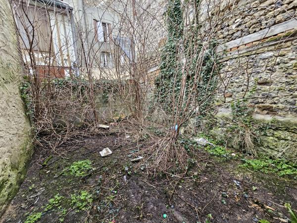 Immeuble
         18 pièces
        - 316 m² 580 000 € *