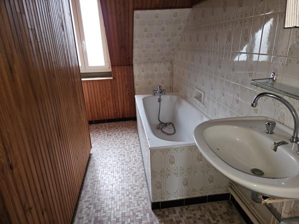 Immeuble
         18 pièces
        - 316 m² 580 000 € *