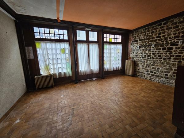 Immeuble
         18 pièces
        - 316 m² 580 000 € *