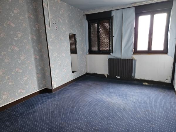 Immeuble
         18 pièces
        - 316 m² 580 000 € *