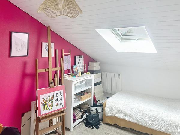 Échoppe rénovée avec terrasse emplacement idéal