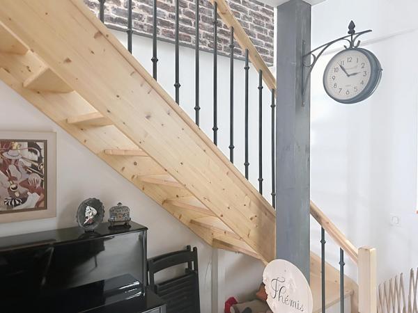 Échoppe rénovée avec terrasse emplacement idéal