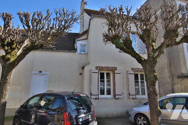 Maison avec 2 logements,double entrée–idéal investisseur ou résidence principale pour revenu locatif