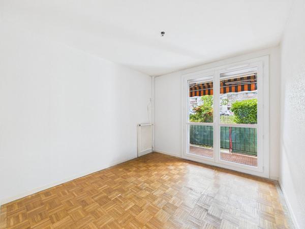 T3 rénové rez de jardin 76 m2