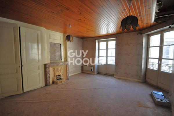 Immeuble à Saint Symphorien Sur Coise de 8 pièces
