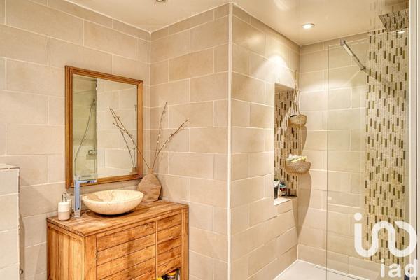 Maison 12 pièces de 343 m² à Juziers (78820)