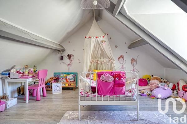 Maison 12 pièces de 343 m² à Juziers (78820)