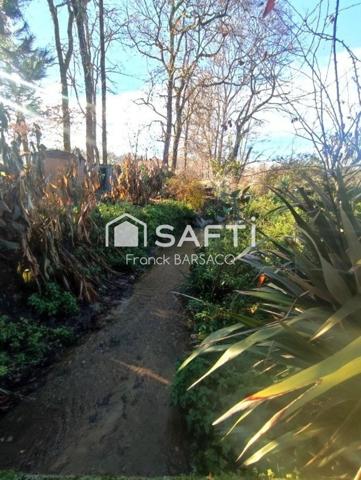 ANCIEN MOULIN A EAU AVEC JARDIN ATTENANT ET CANAL