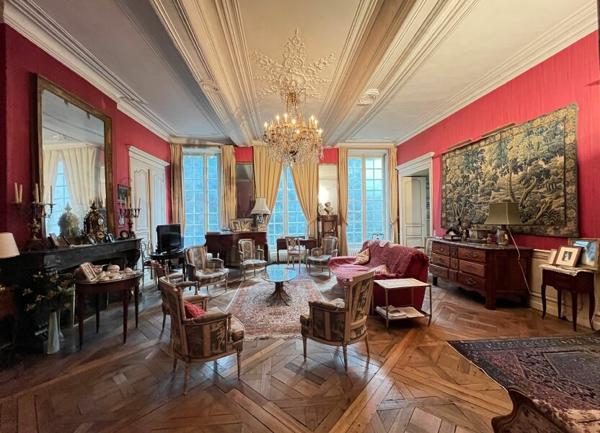 Appartement à vendre    7 pièces • 252 m2 Alençon