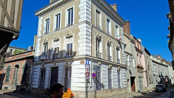 Maison Art Déco à vendre dans le centre-ville de Troyes (avec possibilité local commercial)