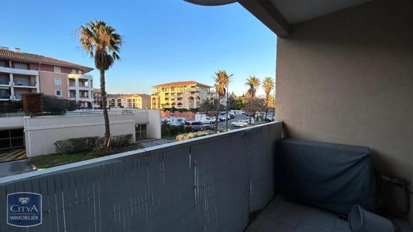 Appartement à louer 2 pièces 35.01m² Fréjus (83600)