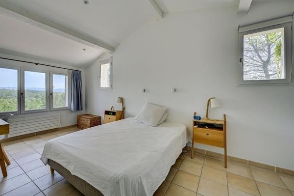 Vente Maison de luxe Saint-Maximin-la-Sainte-Baume 7 Pièces 171 m²