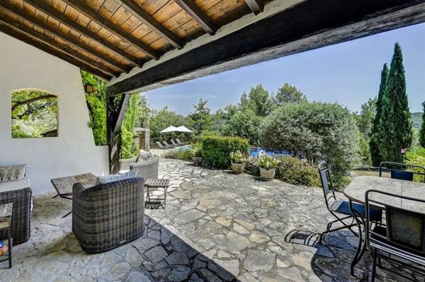 Vente Maison de luxe Saint-Maximin-la-Sainte-Baume 7 Pièces 171 m²