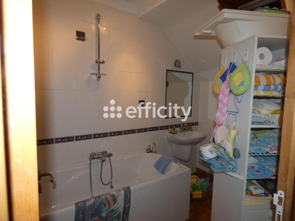 Maison 9 pièces - 360 m²