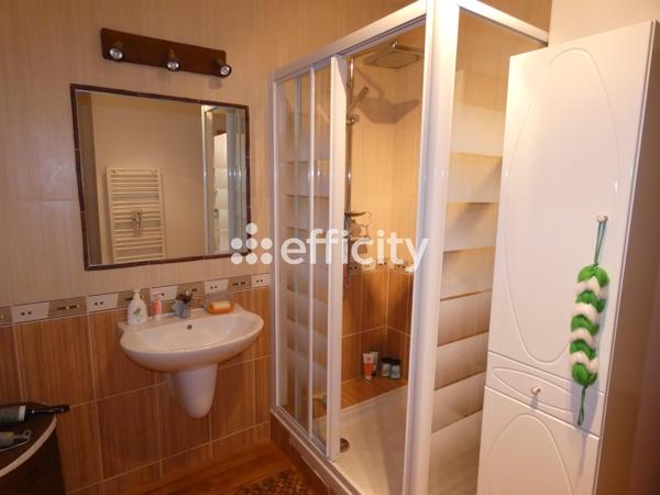 Maison 9 pièces - 360 m²