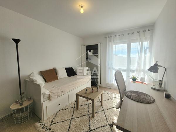 LOCATION MEUBLEE - PAU CENTRE : T1 meublé de 17 m² avec balcon et parking