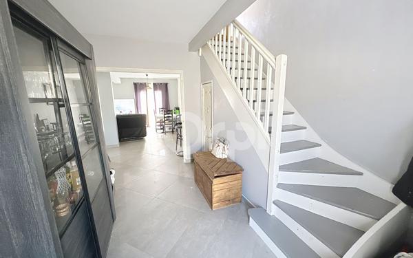 Maison à vendre    6 pièces • 203 m2 Choisy-au-Bac