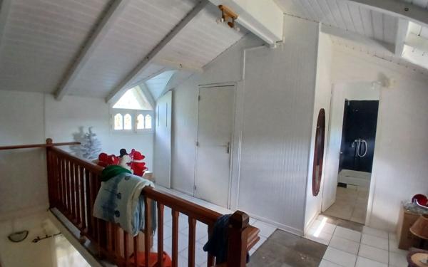 Maison à vendre    5 pièces •  Capesterre-Belle-Eau