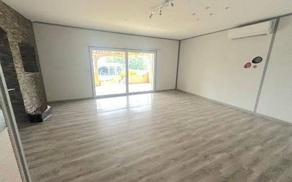 Maison à vendre    4 pièces • 115,83 m2 Beauchastel