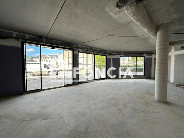 Location Local commercial 1 pièce 80 m² - RUE FAMIN Chartres 28000