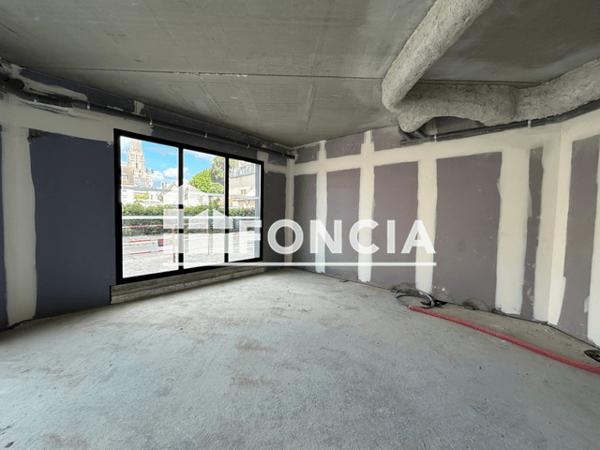 Location Local commercial 1 pièce 80 m² - RUE FAMIN Chartres 28000