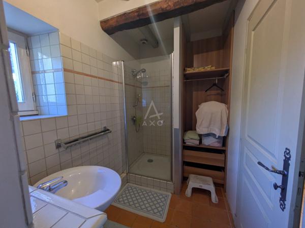 Au cur de Matha  Élégante charentaise rénovée avec dépendances