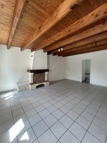 MAISON - BERNEUIL (17460)