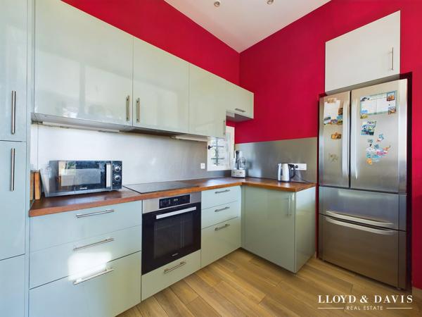 Maison familiale de charme au Vésinet – 7 chambres – Parc paysager 1 500 m²