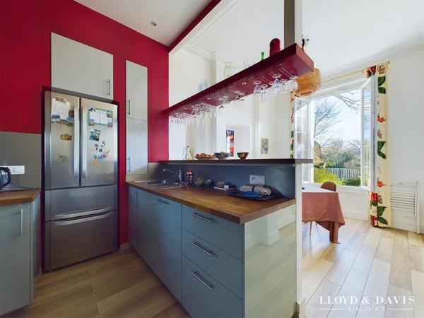 Maison familiale de charme au Vésinet – 7 chambres – Parc paysager 1 500 m²