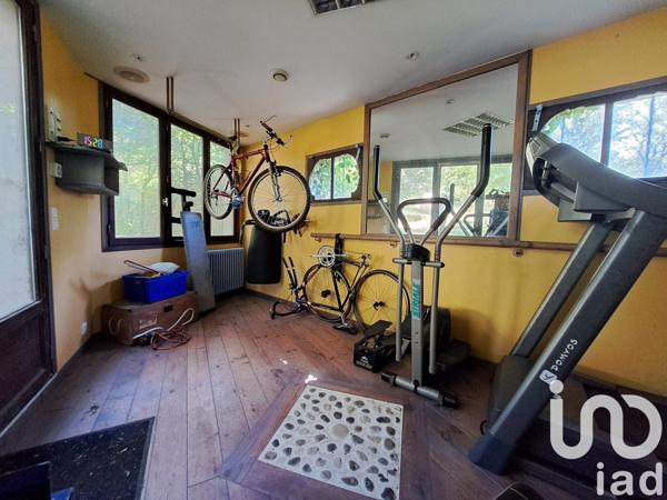 Maison 6 pièces de 155 m² à Saint-Cyr-sous-Dourdan (91410)