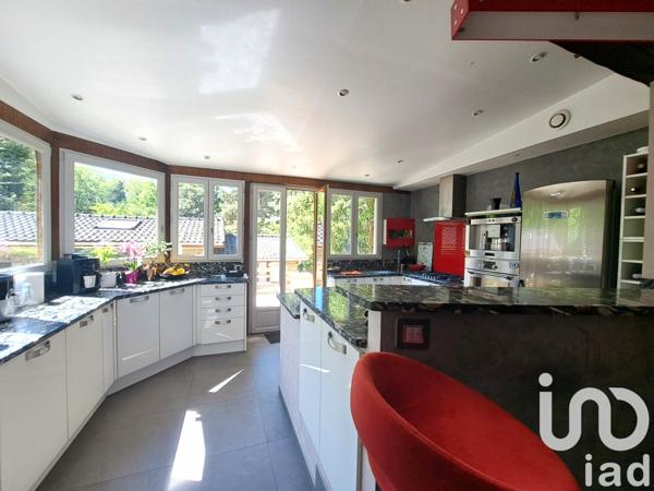 Maison 6 pièces de 155 m² à Saint-Cyr-sous-Dourdan (91410)