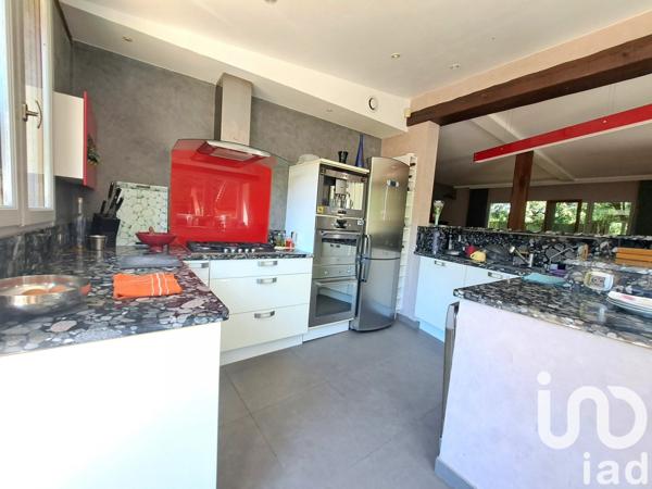 Maison 6 pièces de 155 m² à Saint-Cyr-sous-Dourdan (91410)