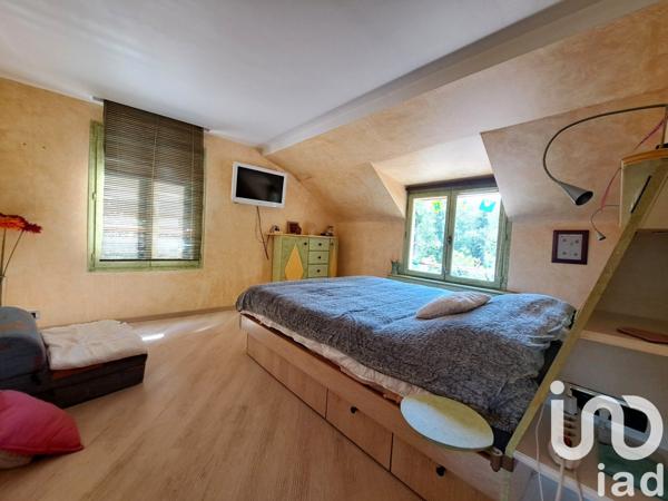 Maison 6 pièces de 155 m² à Saint-Cyr-sous-Dourdan (91410)