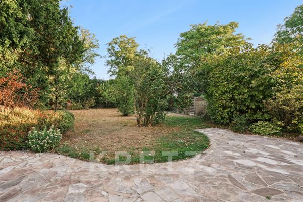 Saint-Cloud – Demeure familiale avec vaste jardin et potentiel