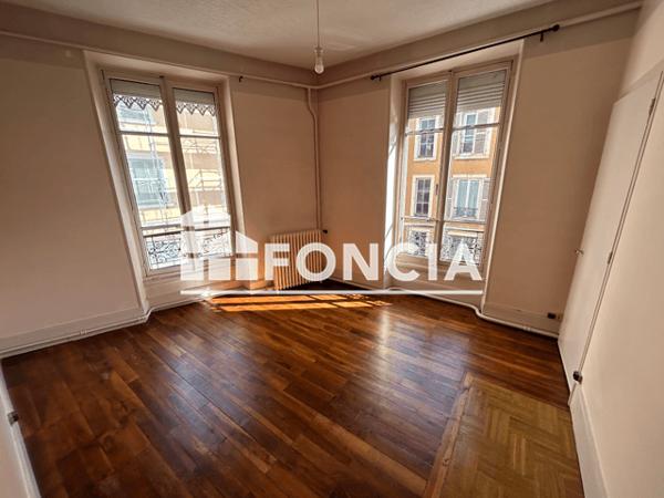 Location Appartement 3 pièces 69.49 m² - 9 RUE GUETAL Grenoble 38000