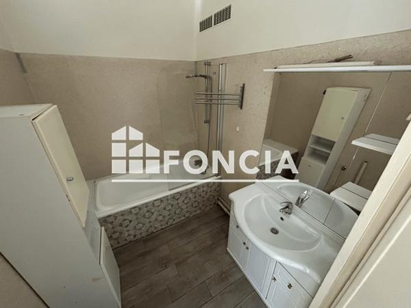 Location Appartement 3 pièces 69.49 m² - 9 RUE GUETAL Grenoble 38000
