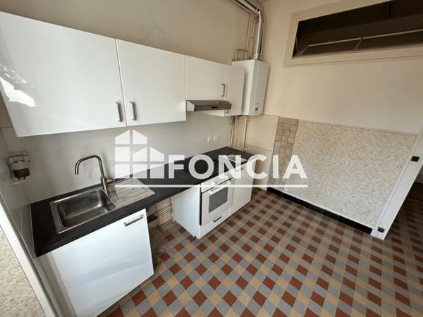 Location Appartement 3 pièces 69.49 m² - 9 RUE GUETAL Grenoble 38000