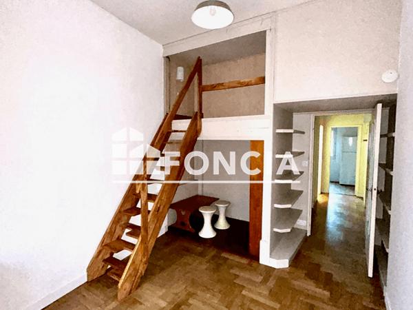 Location Studio 31.42 m² - 207/209 RUE ARMAND DUTREIX Limoges 87000