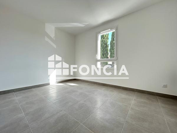 Location Appartement 3 pièces 65.81 m² - Port Saint Louis Du Rhone 13230