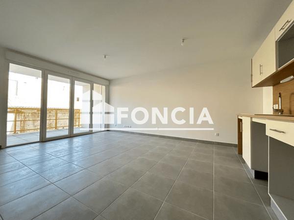Location Appartement 3 pièces 65.81 m² - Port Saint Louis Du Rhone 13230