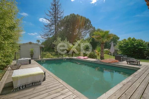 Maison familiale avec piscine et dépendance, cadre naturel préservé