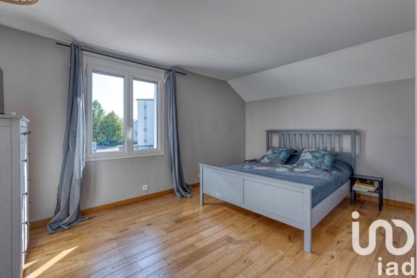 Maison à vendre 5 pièces 137 m² Saint-Martin-d'Hères