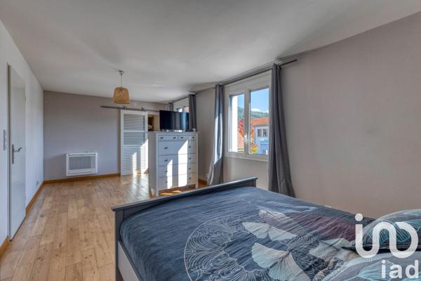 Maison à vendre 5 pièces 137 m² Saint-Martin-d'Hères