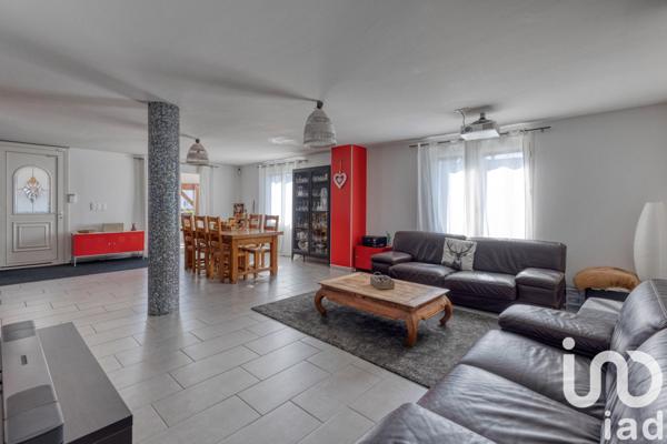 Maison à vendre 5 pièces 137 m² Saint-Martin-d'Hères