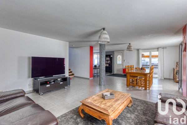Maison à vendre 5 pièces 137 m² Saint-Martin-d'Hères